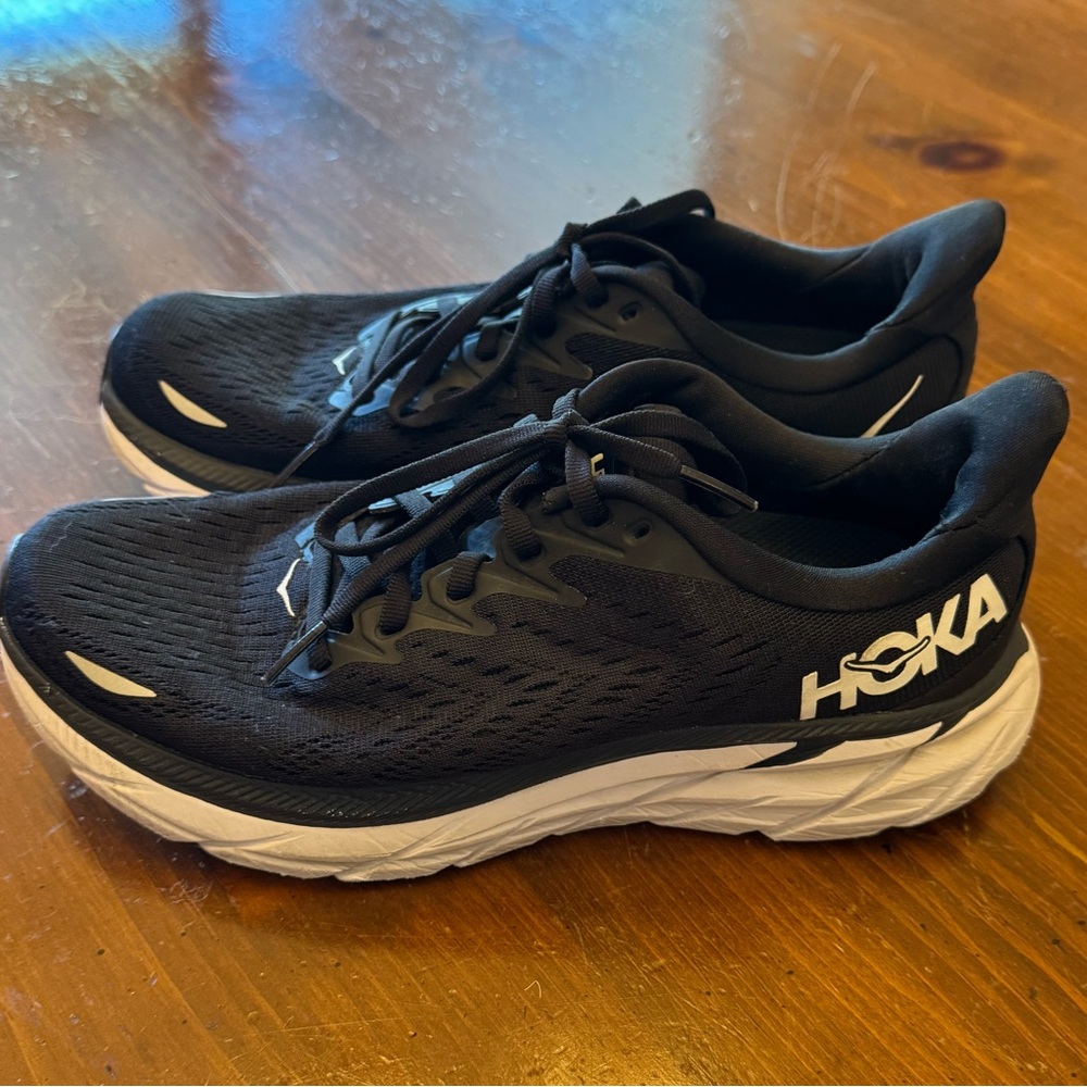 Hoka Clifton 8 - Women’s